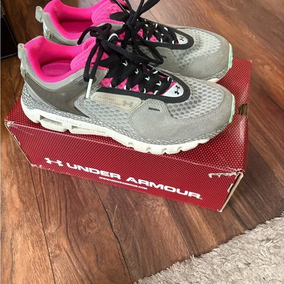 Under Armour HOVR Summit size 9 - Picture 4 of 5